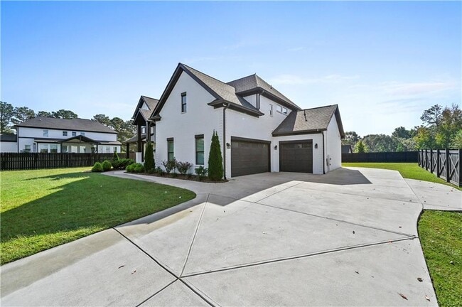 Foto del edificio - 3488 Hamilton Mill Rd