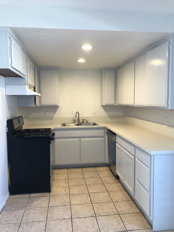 Foto principal - 2202 Hess Circle