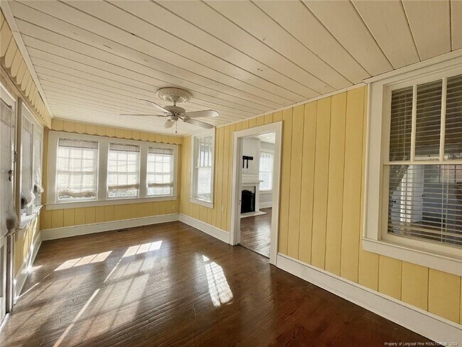 Building Photo - 121 Hinsdale Ave