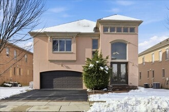 Building Photo - 86 Davinci Dr