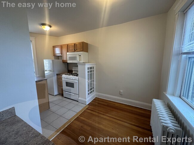 Building Photo - 30 Langdon St