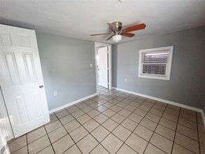 Building Photo - 5403 Ave Q 1/2