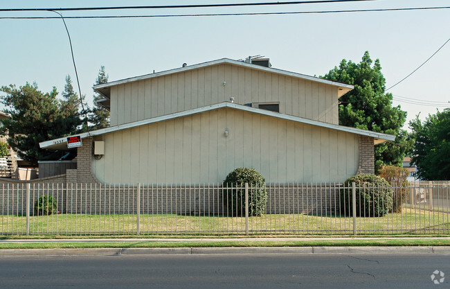 Foto del edificio - 4335-4337 E Olive Ave