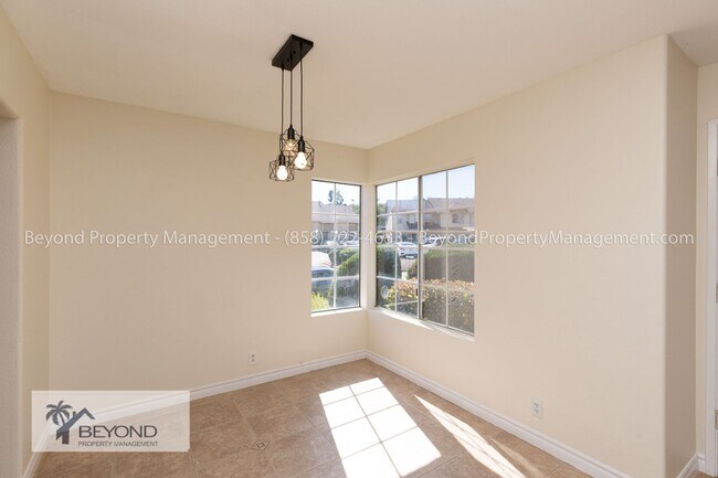 Foto del edificio - *** HIGHLY DESIRED 3BED/2.5BATH  HILLSBORO...