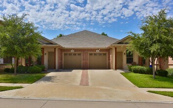 Building Photo - 371 Orbit Dr