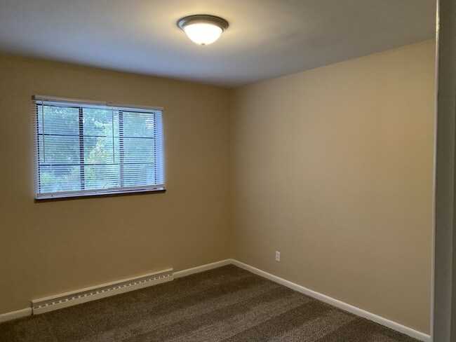 Building Photo - 6691 Acre Dr