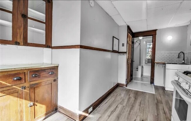 Foto del edificio - 65 Euclid Ave