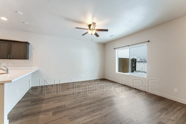 Foto del edificio - 12214 Curtis Ct