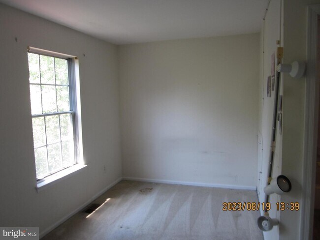Building Photo - 14930 Ampstead Ct
