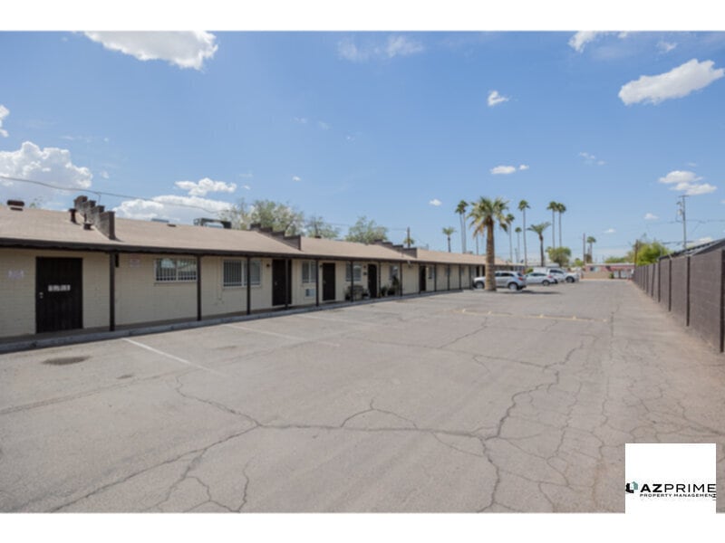 FREE ONE MONTH RENT MOVE IN SPECIAL! Modern 1/1 Phoenix Apartment - Stylish &amp; Convenient! - FREE ONE MONTH RENT MOVE IN SPECIAL!  Modern 1/1 Phoenix Apartment - Stylish &amp; Convenient!