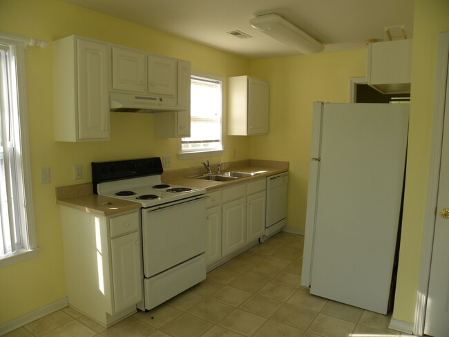 Foto del edificio - Cute One Bedroom apartment, Free standing ...