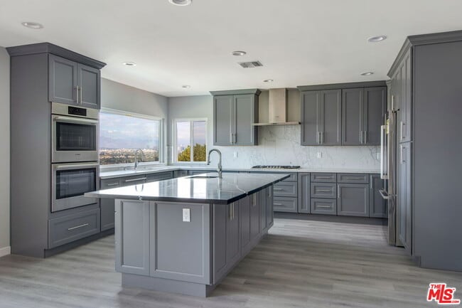 Building Photo - 4151 Don Mariano Dr