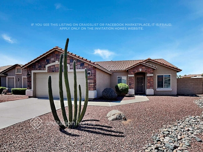 Building Photo - 16063 W Saguaro Ln