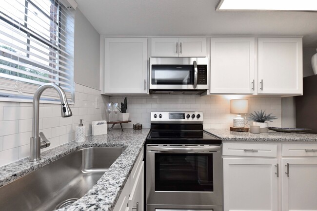 Beautifully Renovated Kitchens - The Huntley Apartment Homes