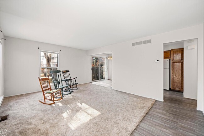 Foto del edificio - 24597 N Meadow Dr