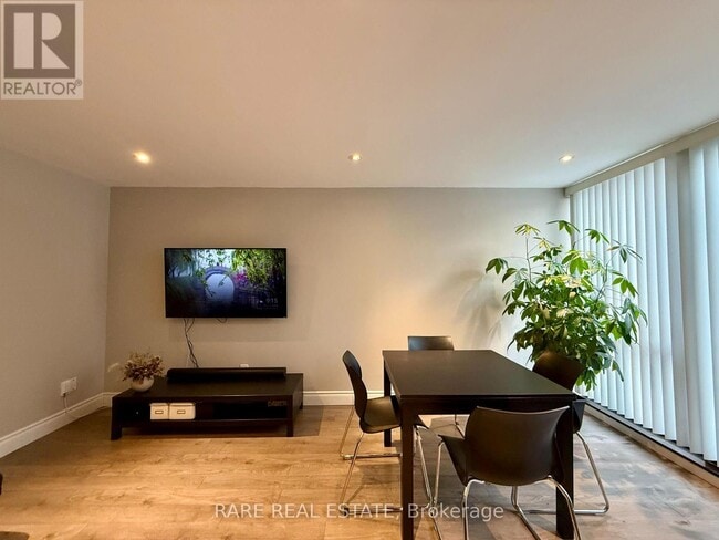 Building Photo - 53 McCaul St