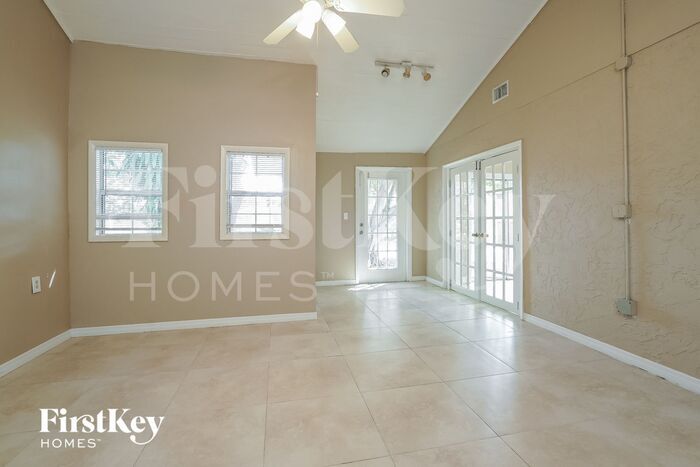 Foto principal - 19049 Murcott Dr E