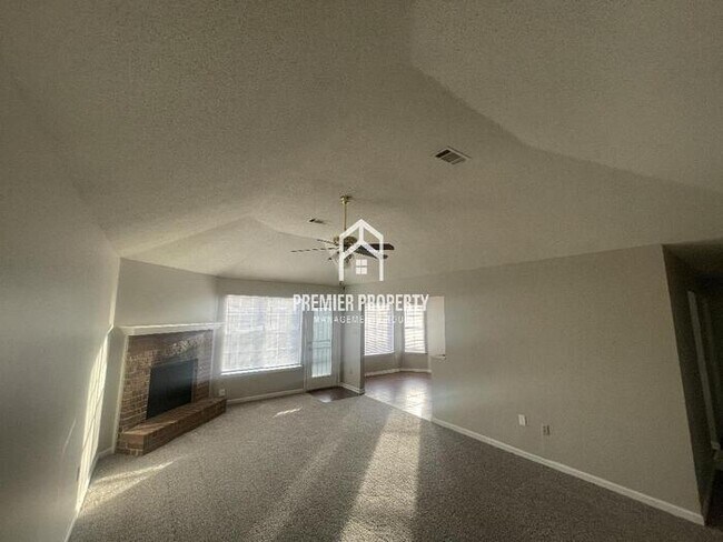 Building Photo - 5545 Dedo - Available Now!