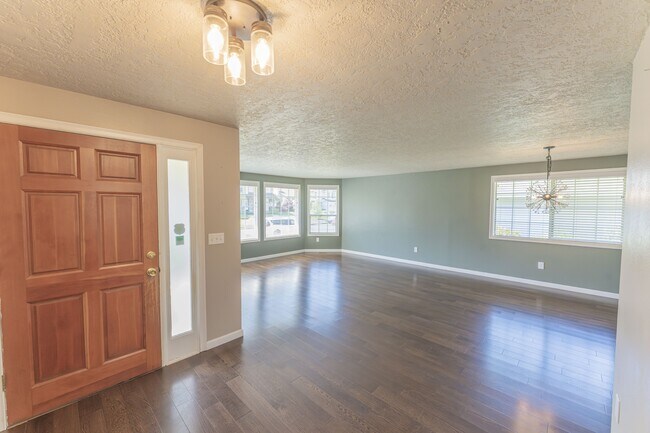 Foto del edificio - 3120 NE 98th Cir