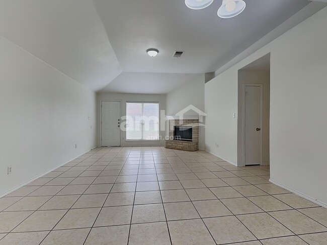 Building Photo - 7103 George Finger Rd