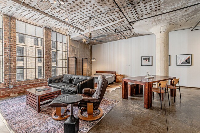 Foto del edificio - Modern Studio Loft for Rent in Downtown Da...