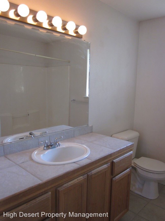 Foto del edificio - 1730 SW Juniper Ave