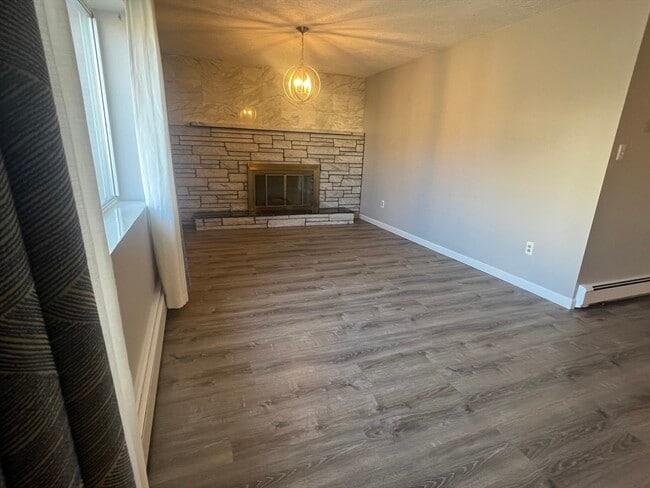 Building Photo - 236 Palfrey St