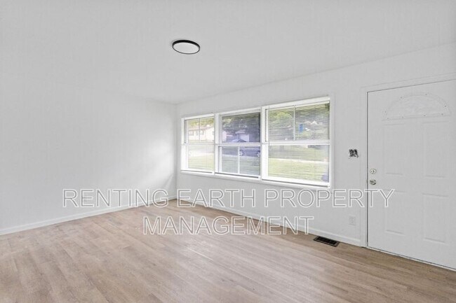 Foto del edificio - 9835 Winkler Dr