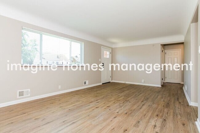 Foto del edificio - 7708 Arlington Avenue