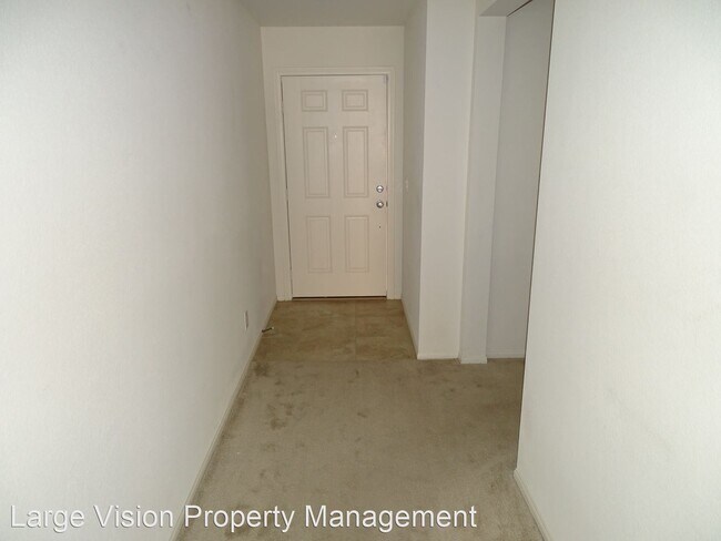Building Photo - 3 br, 2.5 bath House - 9734 Cluny Avenue