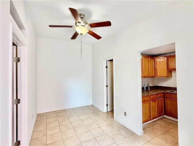 Foto del edificio - 5504 Canal Blvd