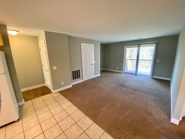 Foto del edificio - 834 Grand Ave NE