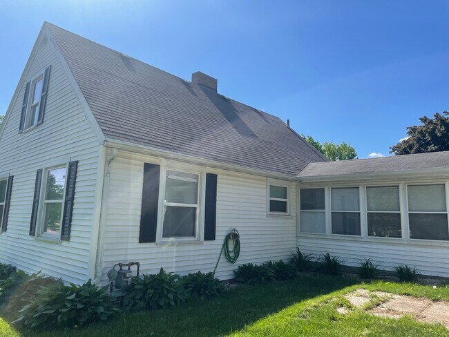 Foto del edificio - 282 N Franklin St