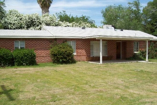 Photo - 1320 S Ash Ave Apartment