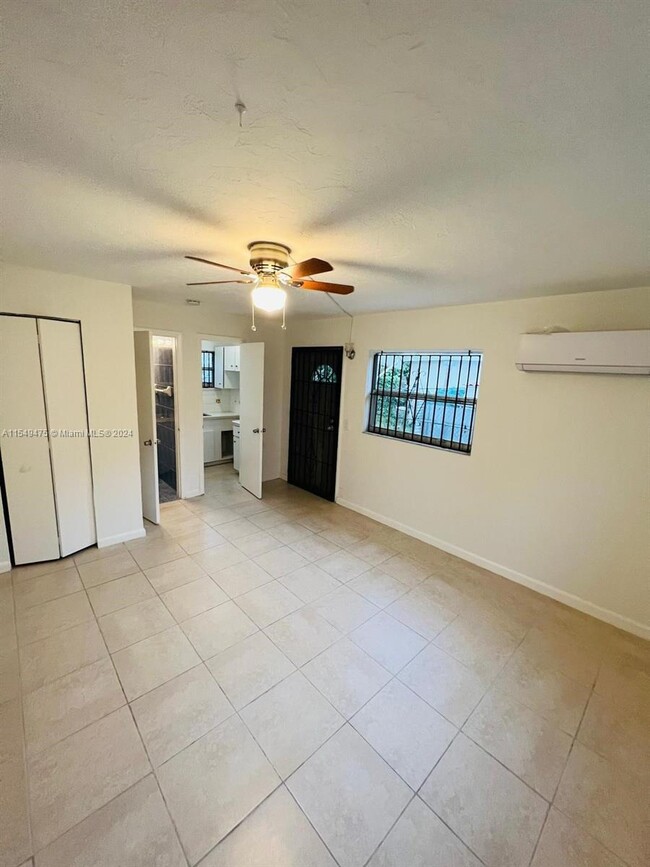 Building Photo - 3 bedroom in Miami Gardens FL 33056