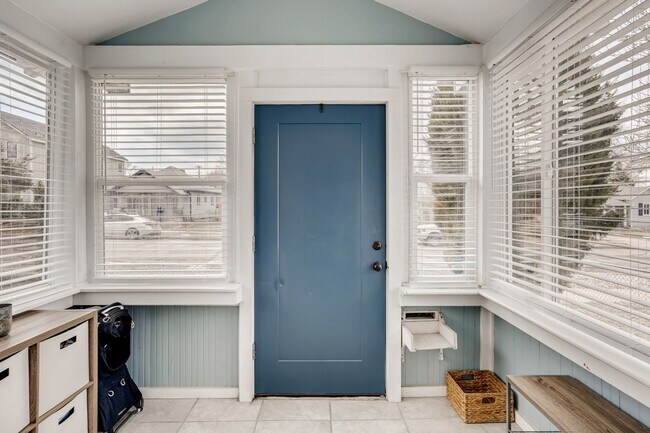 Foto del edificio - Remodeled Home in Berkeley/Mountain View N...