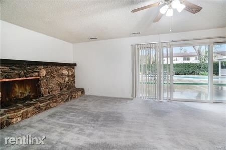 Building Photo - 5 br, 3 bath House - 13572 Carroll Way