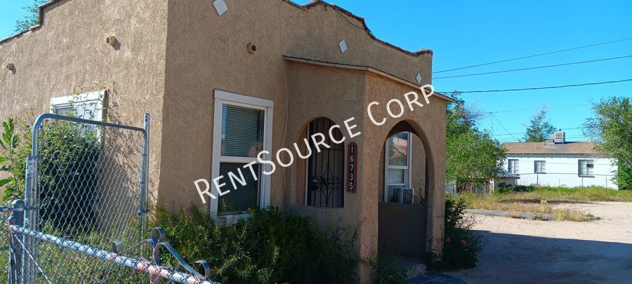 Primary Photo - 1 Bedroom, 1 Bath Home For Rent in Victorv...