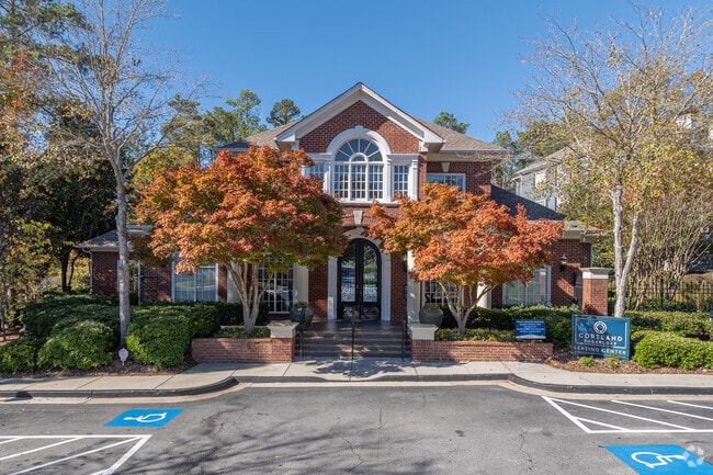 OFICINA DE ARRENDAMIENTO - Oaks at Sugarloaf