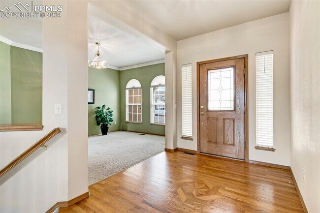 Foto del edificio - Gorgeous ranch home with spectacular views!