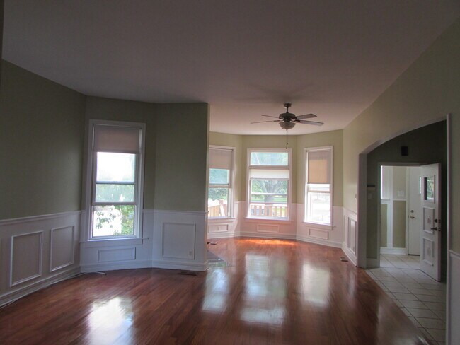 Foto del edificio - 2650 W Logan Blvd