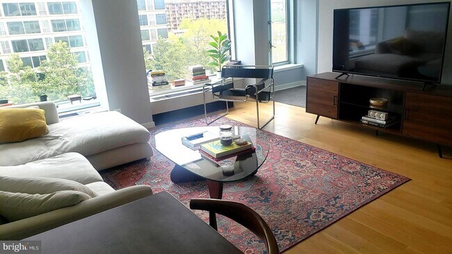 Foto del edificio - 1101 3rd St SW