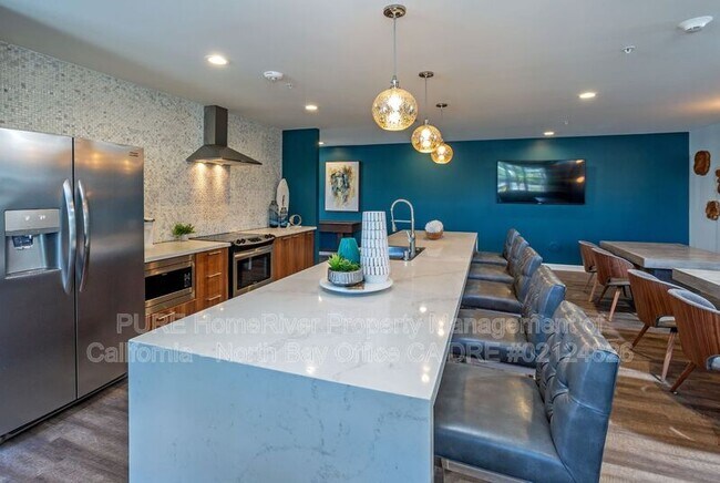 Foto del edificio - 785 Baywood Dr