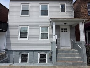 Building Photo - 28 Hasbrouck St