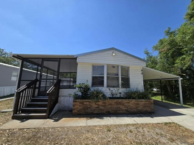 Primary Photo - 11211 East Bay Rd