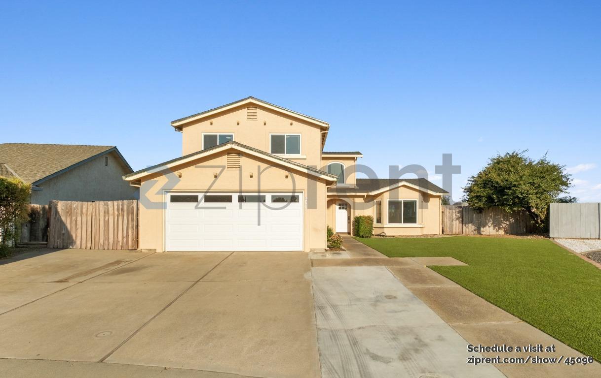 Primary Photo - 1275 Sweetbrier Pl