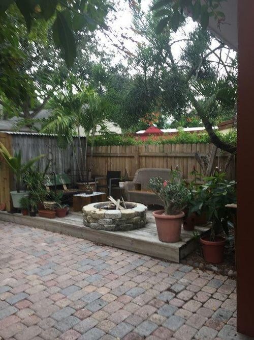 Building Photo - 616 N C St