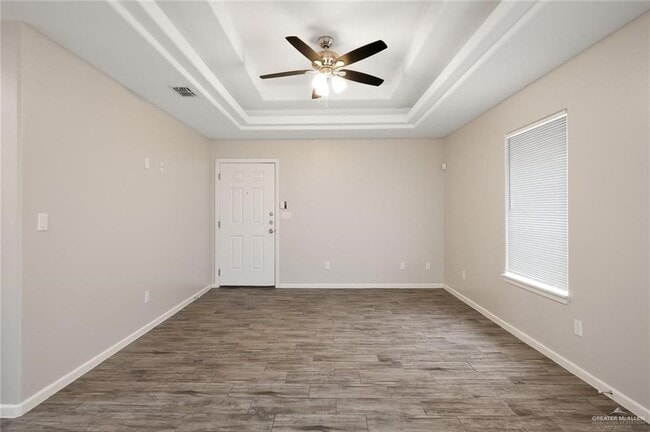 Building Photo - 8 Stardust Ln