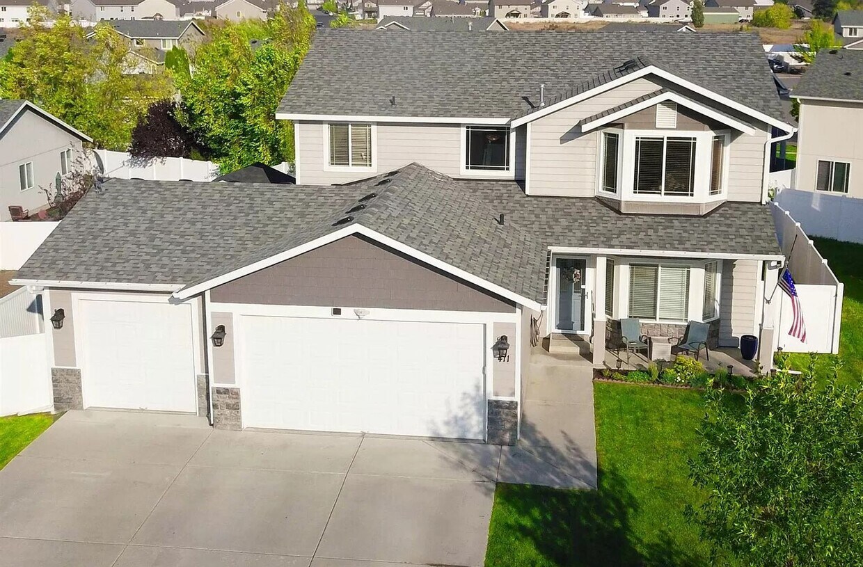 410 S Dovetail Ct, Airway Heights, WA 99001 House Rental in Airway