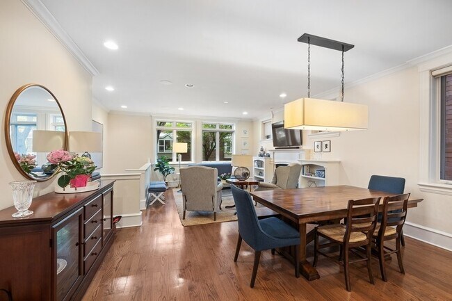 Building Photo - 2714 N Lehmann Ct